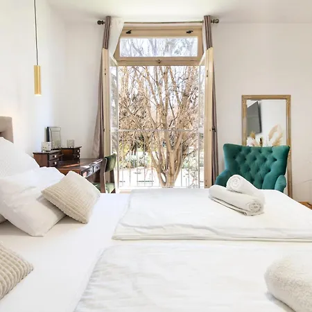 Sea Star Apartment